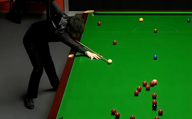 使得足球在 使得足球在