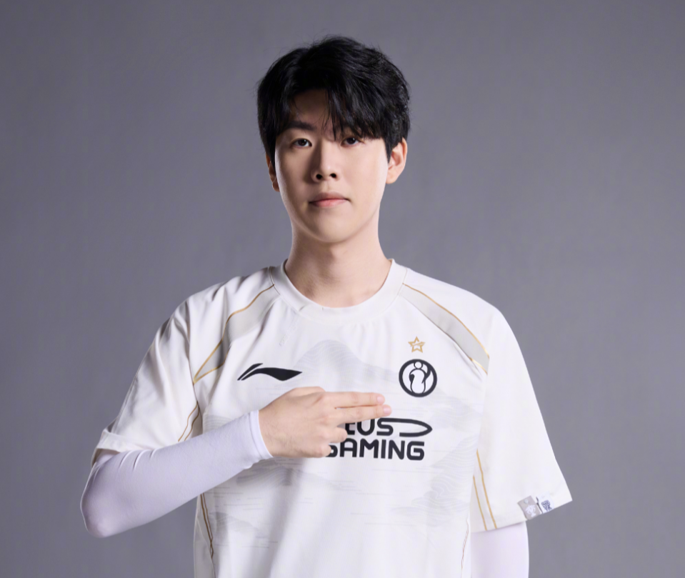 在舞台中央 在舞台中央